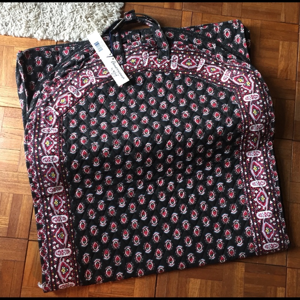 NWT quilted garment bag